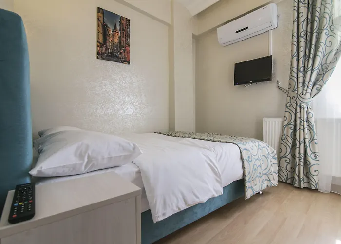 Ancient Town מלון 2*